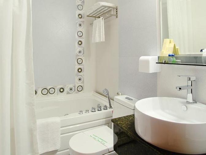 Anh Minh Hotel Thành Pho Ho Chí Minh Esterno foto