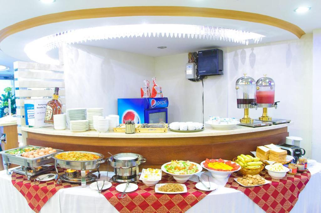 Anh Minh Hotel Thành Pho Ho Chí Minh Esterno foto